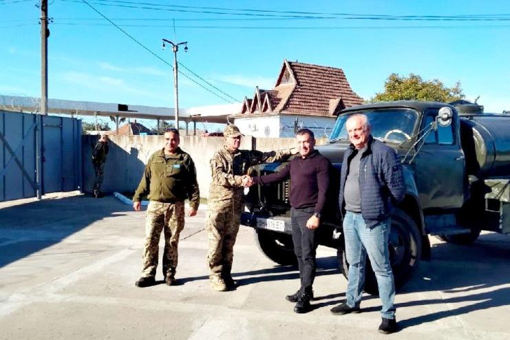 Підприємство з Кілії передало вже другий автомобіль для ЗСУ